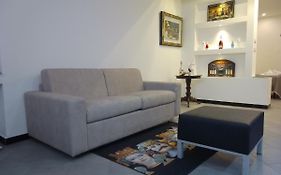 Tiziano'S Home
